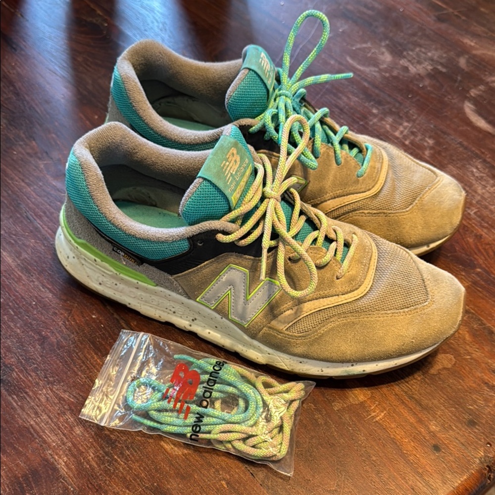 New Balance 997 - men’s 10.5